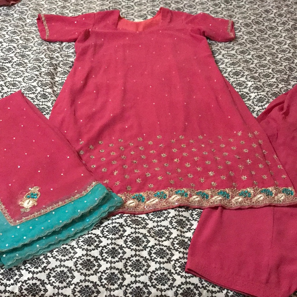 Indian Pakistani salwar kameez